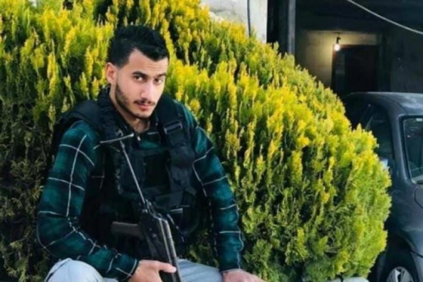 الاحتلال يواصل عزل الأسير محمد عياد منذ اعتقاله