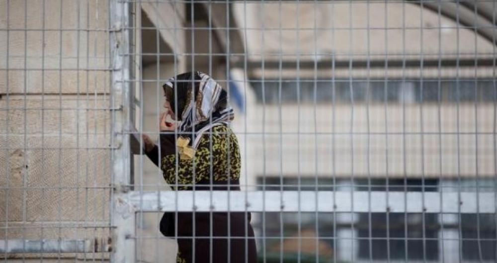الاحتلال يُمدد اعتقال أسيرة مقدسية أسبوعًا