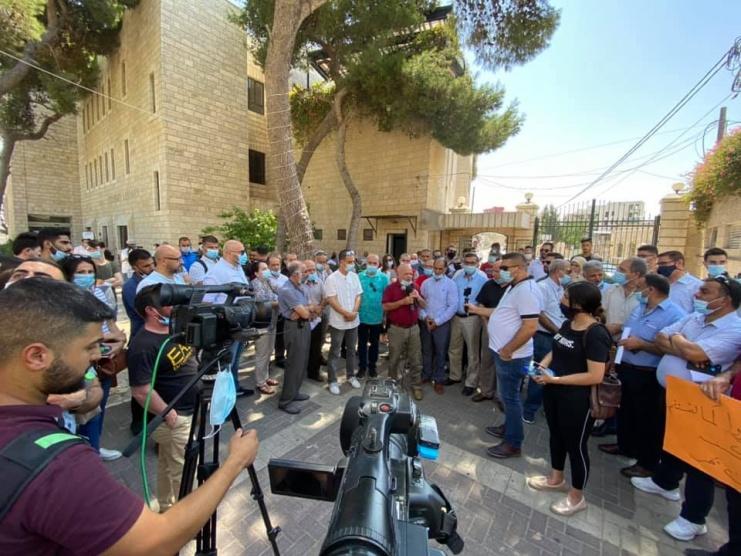 نقابة العاملين في جامعة بيت لحم تعلن عن خطوات تصعيدية
