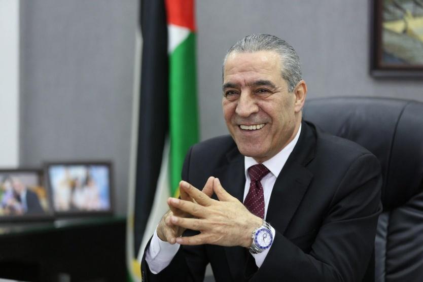 الشيخ يقول إنه عقد لقاءات مثمرة في قطر