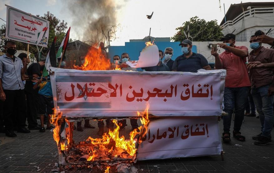  الفصائل تندد والرئاسة الفلسطينية: اتفاقيات التطبيع لن تحقق السلام
