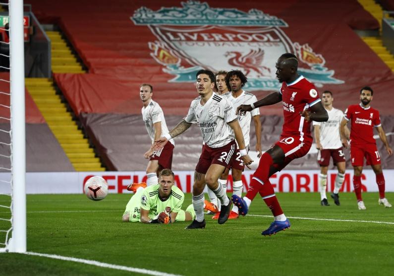 ليفربول يهزم أرسنال ويحتفظ بالعلامة الكاملة