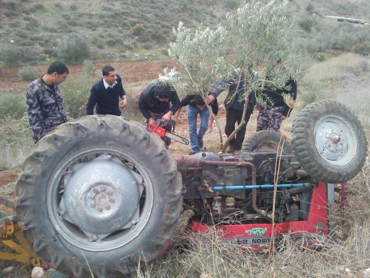مصرع مواطنة بانقلاب جرار زراعي في سلفيت