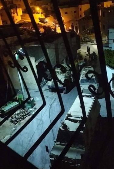 جنين: الاحتلال يغلق غرفة في منزل الأسير نظمي أبو بكر بالإسمنت المسلح