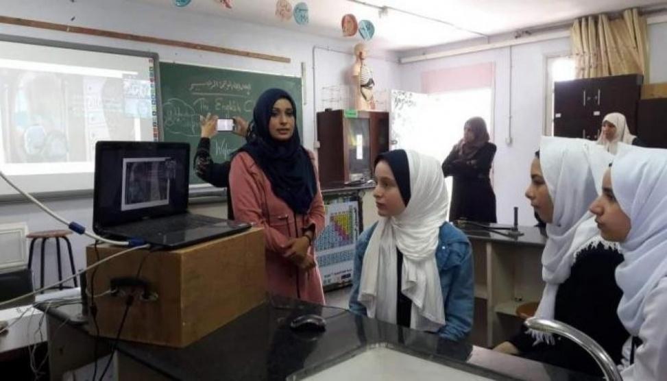 معلمة من شمال غزة تفوز بلقب
