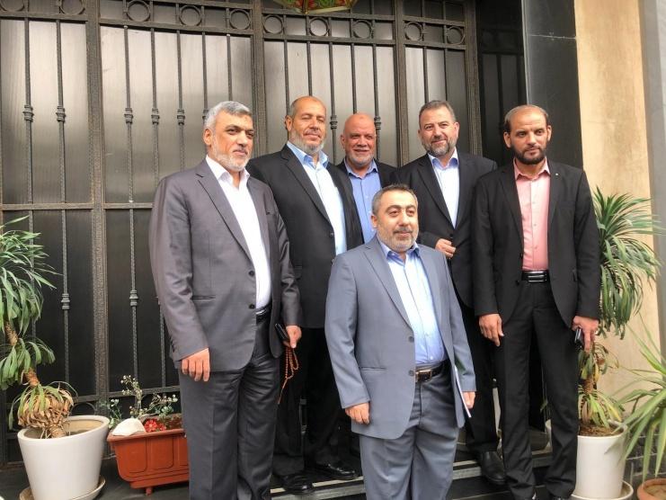 وفد حماس ينهي زيارته إلى القاهرة