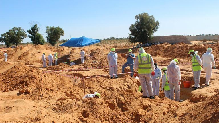 ليبيا..العثور على 112 جثة في مقابر جماعية
