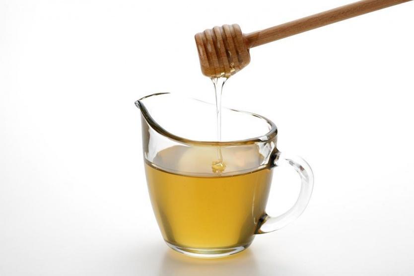 الماء المحلى بالعسل للتخلص من الكرش
