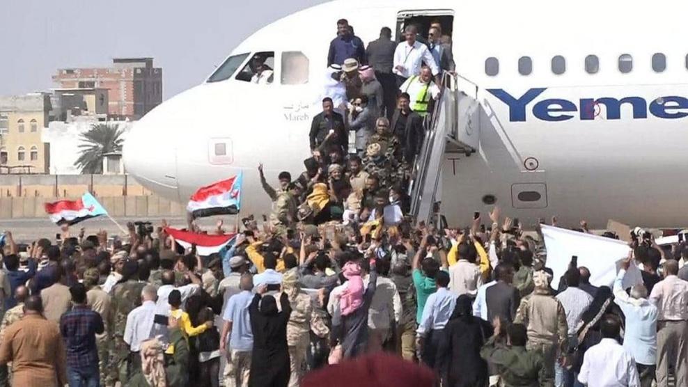 قتلى وجرحى بانفجار استهدف مطار عدن تزامنا مع وصول الحكومة الجديدة
