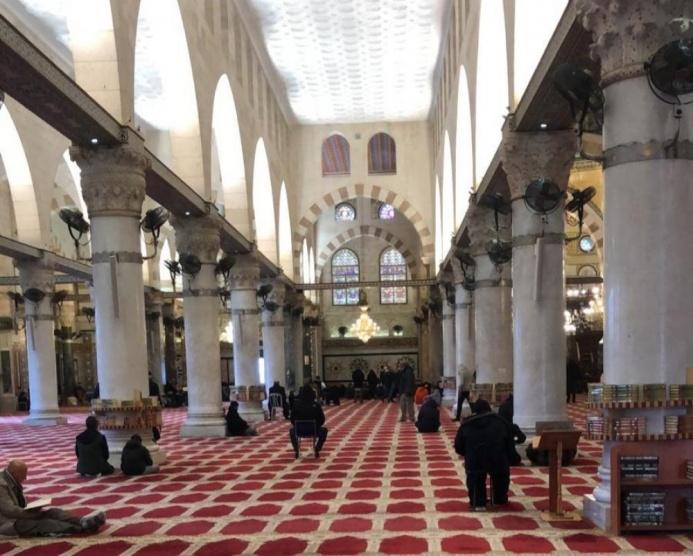 1500 مصل الجمعة في المسجد الأقصى