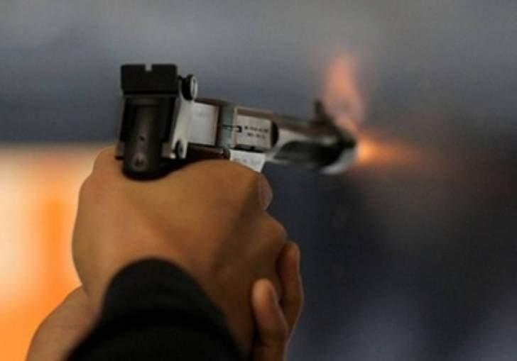 المخابرات تلقي القبض على مسجل خطر متهم بإطلاق النار وترويع مواطنين بالخليل