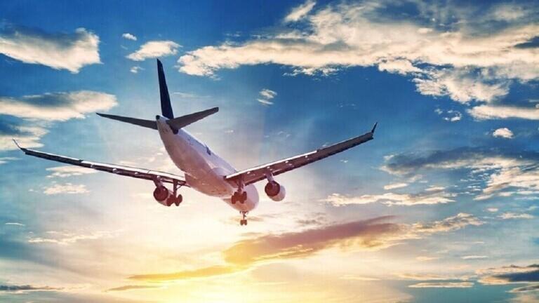 مضيفة تكشف ما يحدث إذا مات شخص في السماء على متن الطائرة !