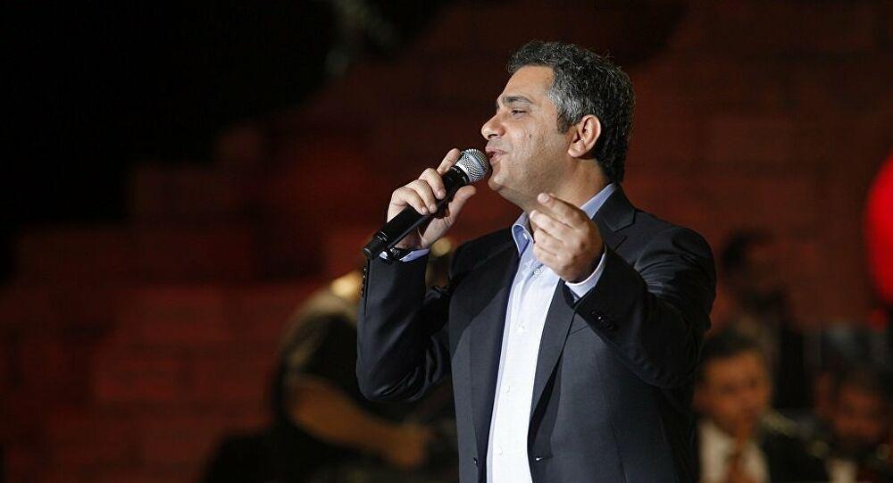 فضل شاكر يطل على عشاقه في عيد الحب بفيديو كليب