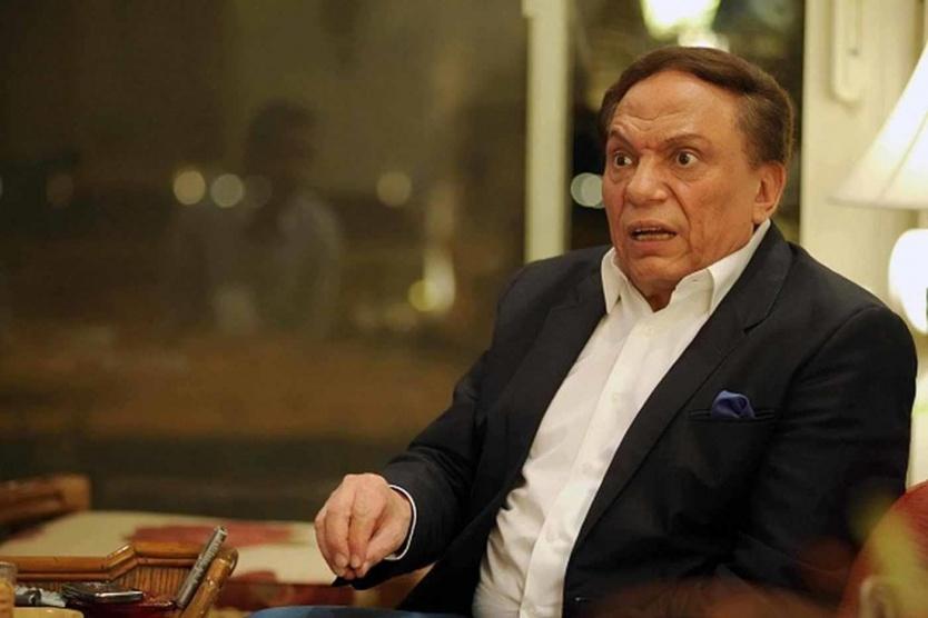  فنان يرفض مسلسلا لعادل إمام بسبب حمادة هلال... ما القصة؟