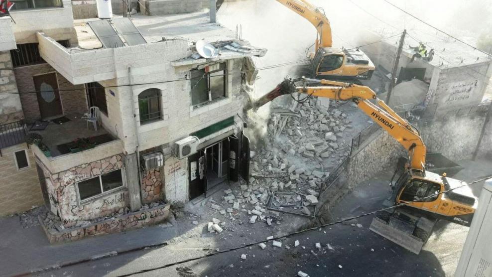 القدس: الاحتلال يشرع بهدم 4 شقق سكنية في العيسوية