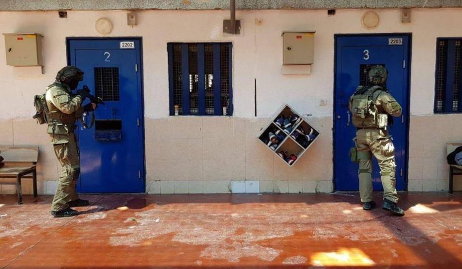 تسجيل 3 إصابات بفيروس كوفيد 19 بين صفوف المعتقلين بمراكز التوقيف الإسرائيلية