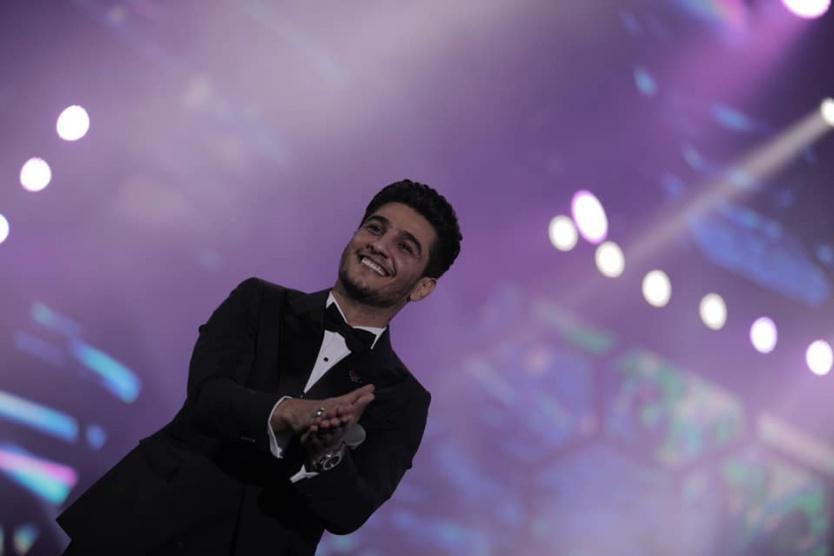 عساف يكشف كيف تعرف على زوجته