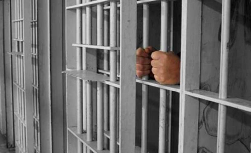 ثلاثة أسرى يعانون أوضاعا صحية صعبة داخل سجون الاحتلال
