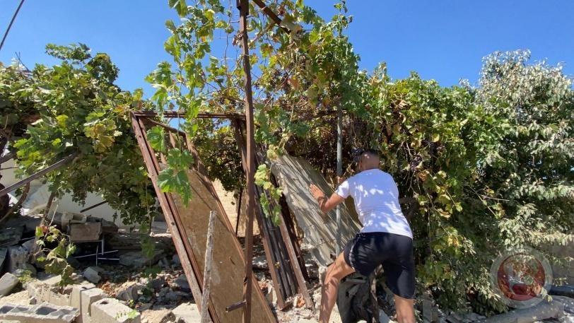 الاحتلال يجبر 5 مقدسيين من عائلة واحدة على هدم منازلهم