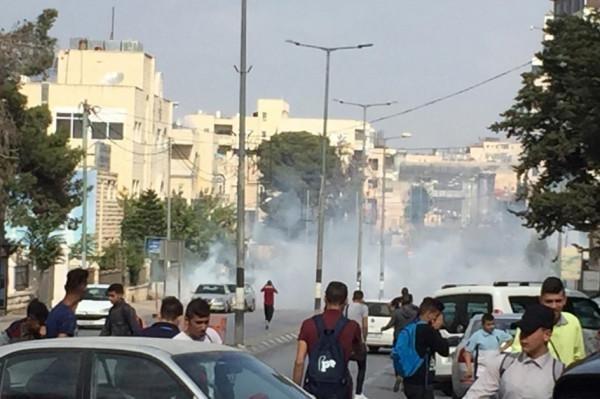 الاحتلال يقمع مسيرة طلابية على المدخل الشمالي لبيت لحم
