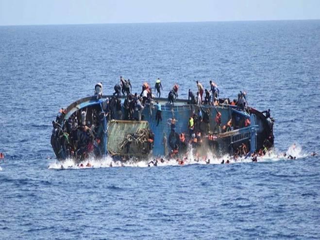 أنباء عن غرق قارب يقل فلسطينيين بين تركيا واليونان