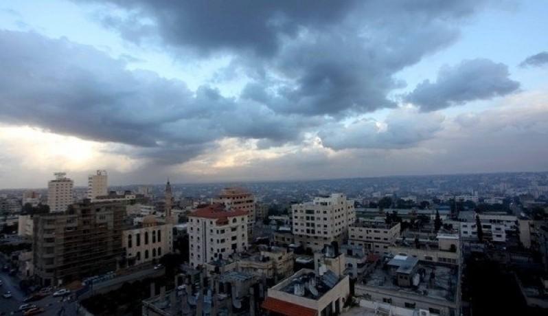 حالة الطقس: أجواء غائمة وباردة اليوم وغدا