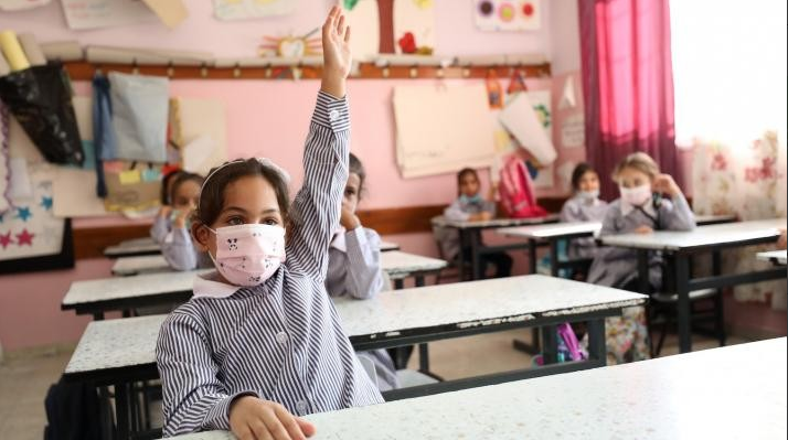 تعليق الدوام الوجاهي في جميع المدارس ورياض الأطفال