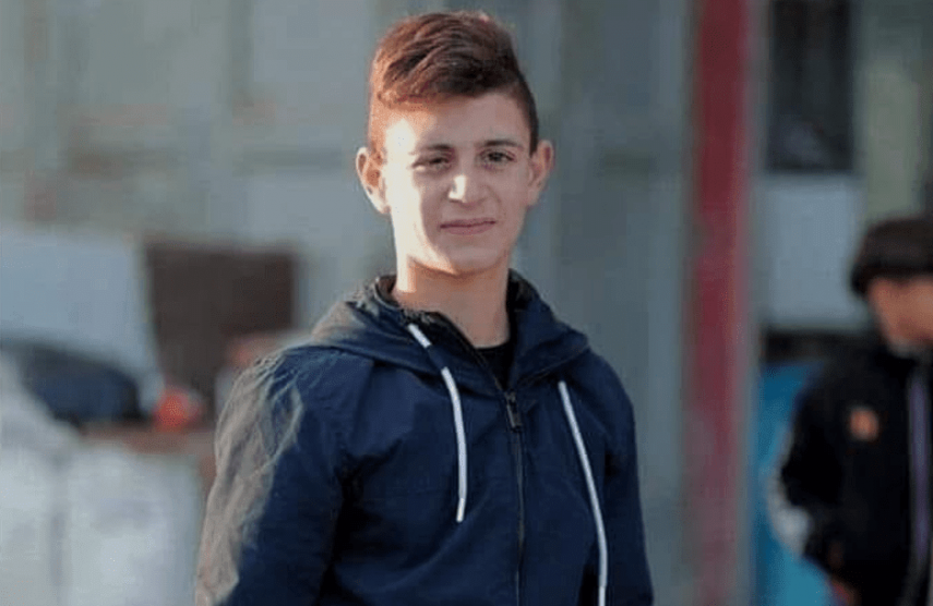 الاحتلال يواصل احتجاز جثمان الشهيد الطفل محمد شحادة