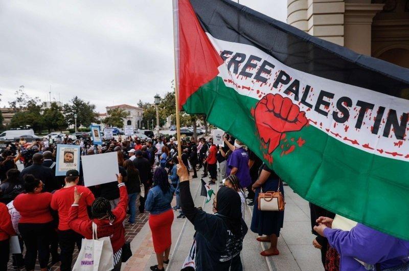 اسرائيل توقف تطبيق الكتروني لمواجهة انصار الحق الفلسطيني في الولايات المتحدة