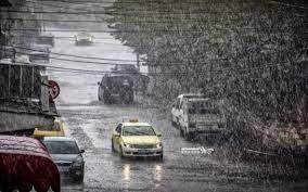 حالة الطقس: أجواء شديدة البرودة وأمطار وعواصف رعدية