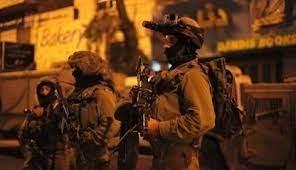 بينهم فتاة- الاحتلال يعتقل ١٣ مواطنا من الضفة