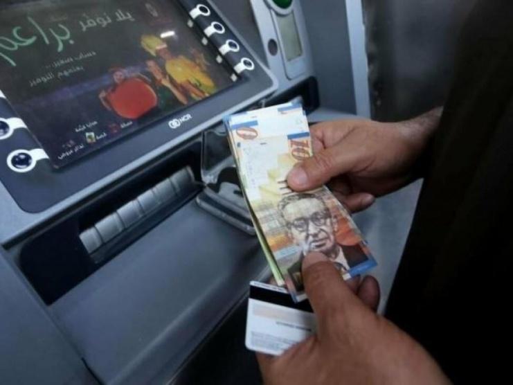 اتحاد المعلمين: الحكومة ستصرف رواتب كاملة للأشهر المقبلة
