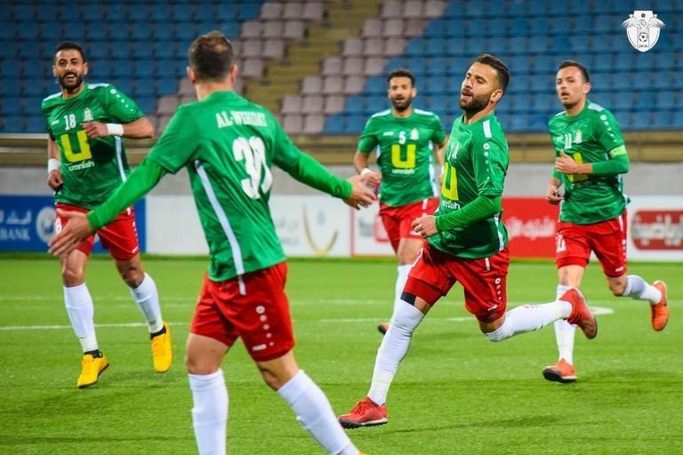 الوحدات وجبل المكبر يطمحان لحسم لقب بطولة القدس والكرامة