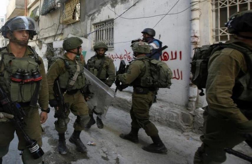 الاحتلال يحتجز ثلاثة طلاب جنوب بيت لحم