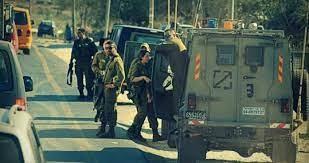 الاحتلال يعتقل شابا من طمون على طريق حوارة جنوب نابلس