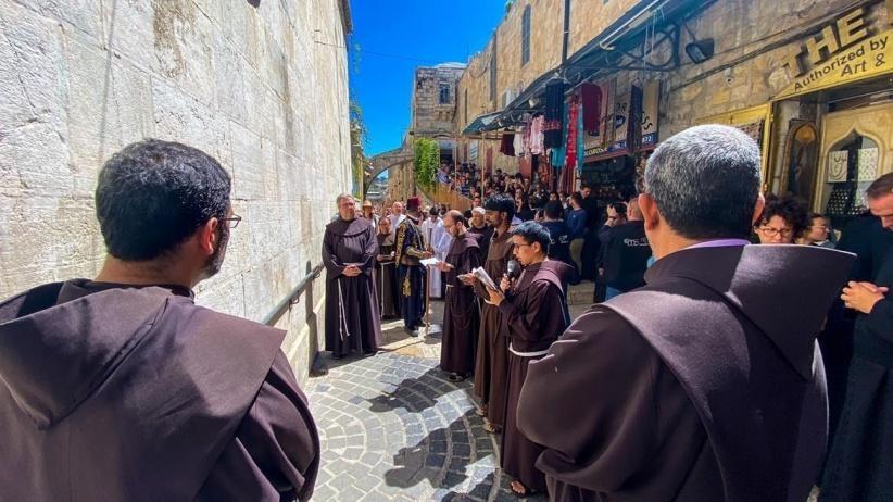 الكنائس المسيحية التي تسير حسب التقويم الغربي تحيي 