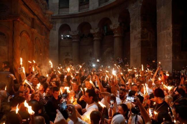 الكنائس المسيحية التي تسير حسب التقويم الغربي تحتفل بـ 