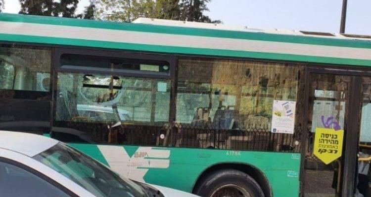 إصابة 5 مستوطنين بالحجارة قرب باب الأسباط في القدس