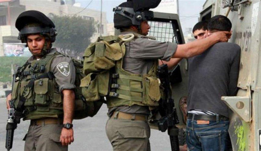 الاحتلال يعتقل 7 فلسطينيين بالضفة
