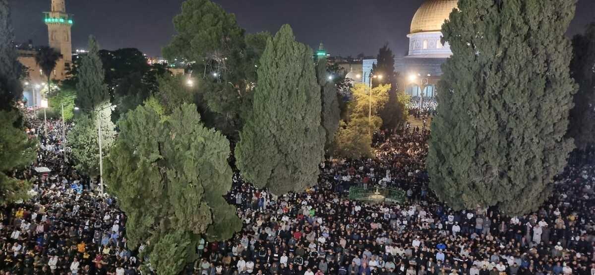 ربع مليون مصلٍ يحيون ليلة القدر في الأقصى