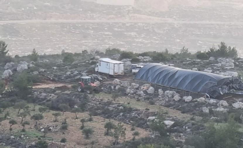 مستوطنون يستولون على 60 دونما جنوب بيت لحم ويعتدون على مالكيها