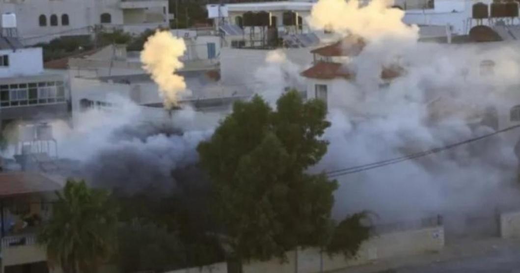 الاحتلال يفجر منزل المعتقل عمر جرادات في السيلة الحارثية ويصيب ثلاثة شبان بالرصاص