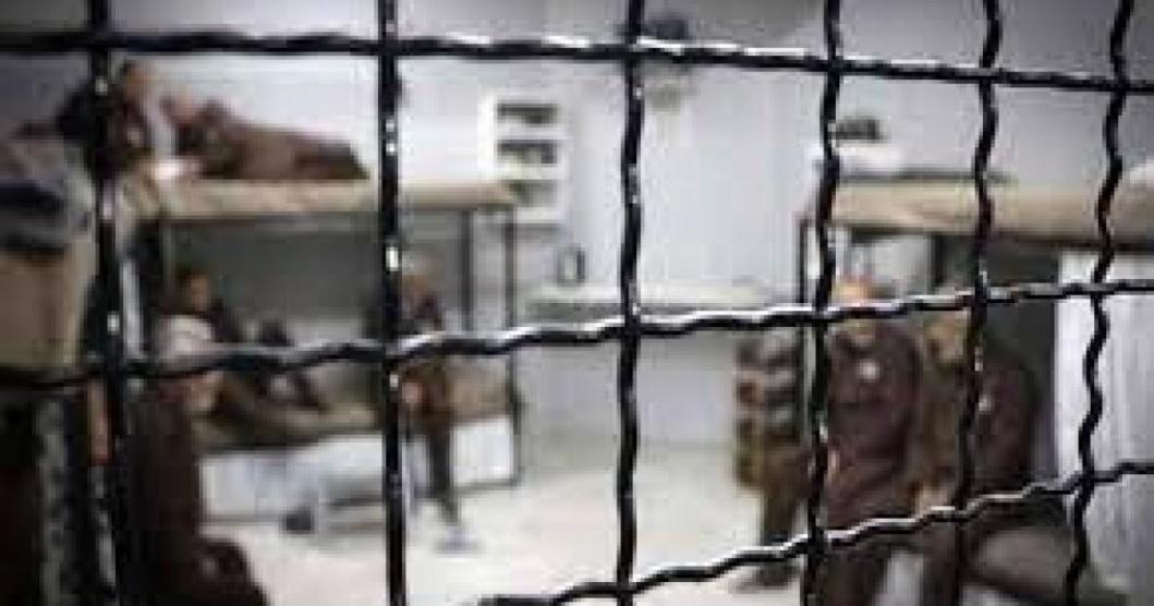 الاحتلال يتعمد ممارسة الإهمال الطبي بحق الأسيرين دعنا والرجبي