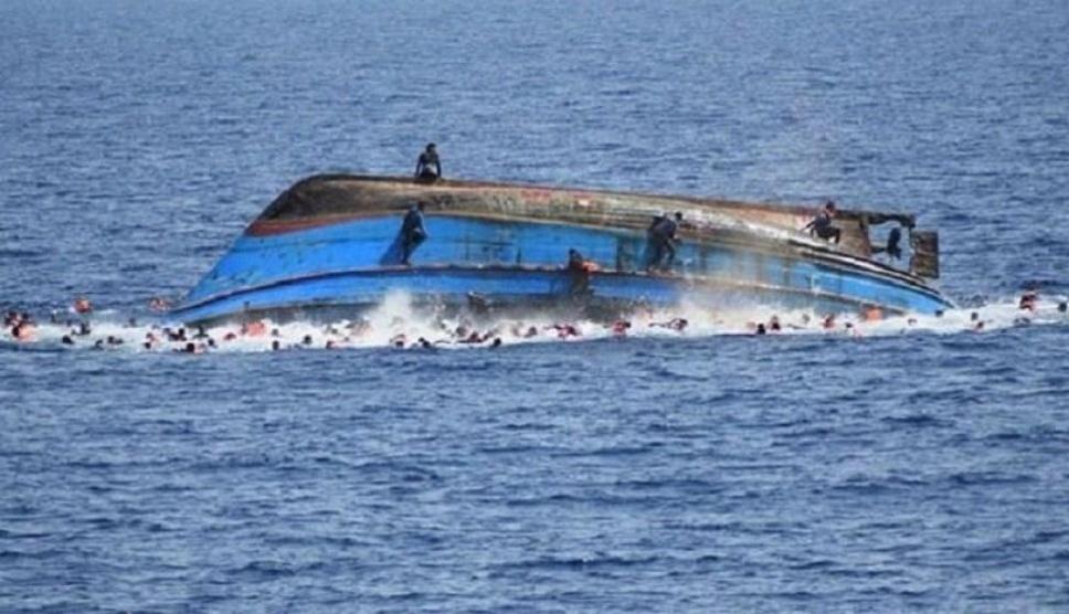 فقدان 26 شخصا بعد غرق سفينة قبالة سواحل اندونيسيا