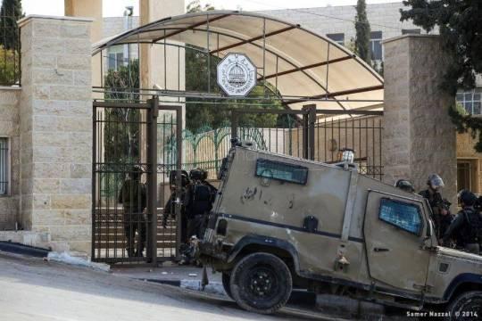 اندلاع مواجهات مع الاحتلال في محيط جامعة القدس