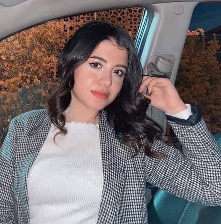 رفضت الزواج منه.. طالب مصري يذبح زميلته أمام بوابة الجامعة