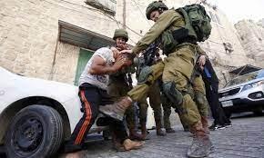 الاحتلال يعتقل 16 فلسطينيا من الضفة والقدس