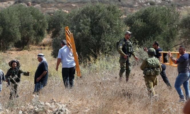 مستوطنون يسرقون مستلزمات زراعية في قرية كيسان شرق بيت لحم 