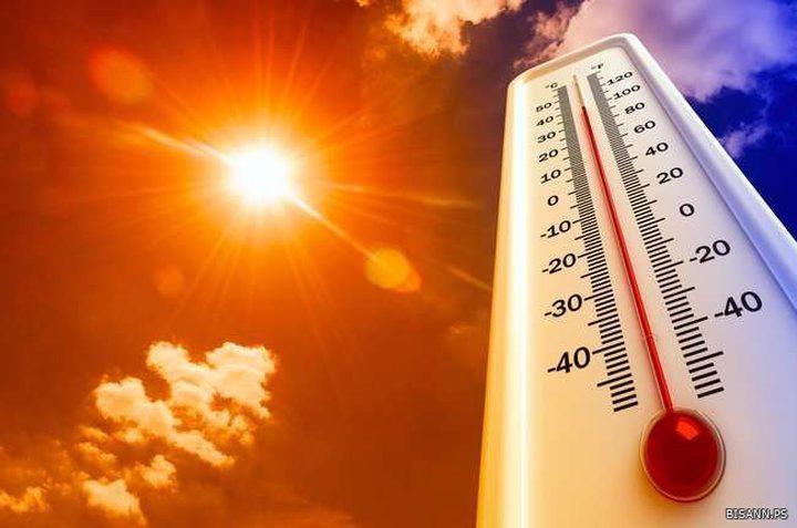 الطقس: أجواء حارة نسبيا وانخفاض طفيف على درجات الحرارة
