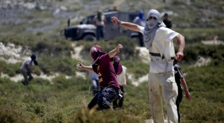 مستوطنون يسرقون معدات زراعية شمال غرب نابلس